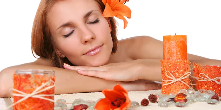 Spojte relaxaci s krásou: Masáž a lifting obličeje pro regeneraci a mladistvý vzhled