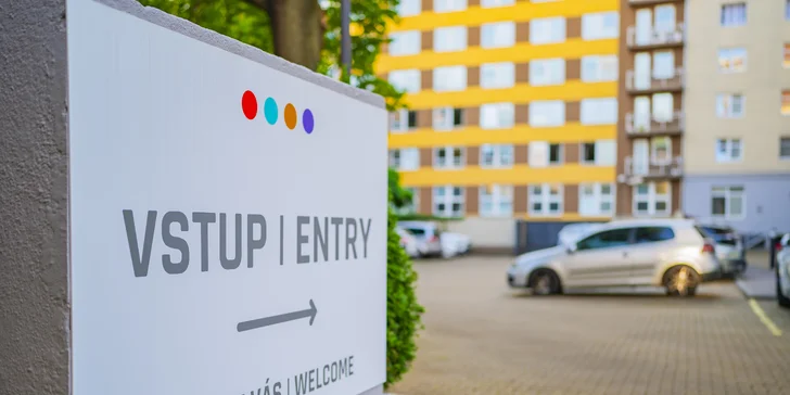 4* pobyt v moderní pražské čtvrti: hotel se snídaní, wellness i fitness, karta výhod