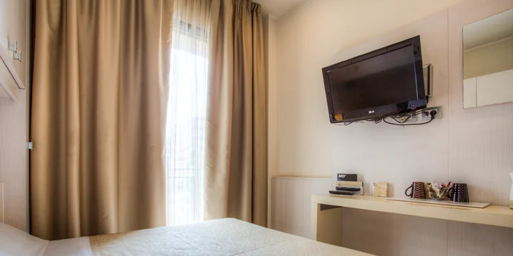 Relax v Rimini: hotel přímo u pláže, snídaně, polopenze nebo plná penze, bazén i wellness