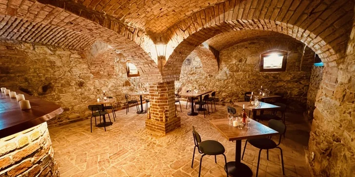 Pobyt u Nechranické přehrady: penzion se snídaní, možnost soukromé degustace vín