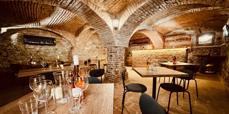 Pobyt u Nechranické přehrady: penzion se snídaní, možnost soukromé degustace vín