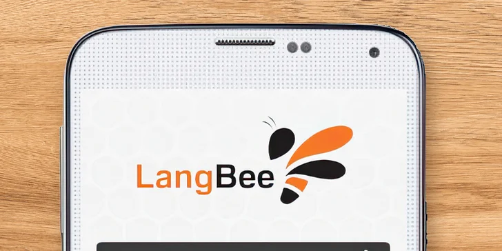 Cizí jazyky s aplikací LangBee: kurzy nebo AI konverzace + učení slovíček