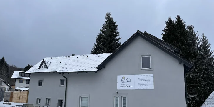 Krásný apartmán na Lipně až pro 6 osob jen kousek od stezky v korunách