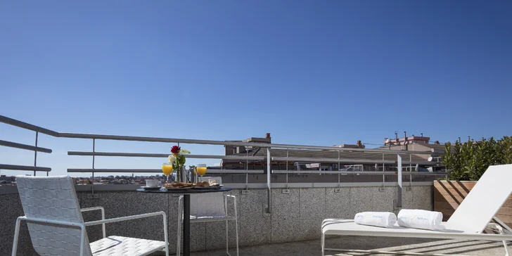 Poznejte krásy Barcelony: pobyt v hotelu se snídaní jen kousek od metra