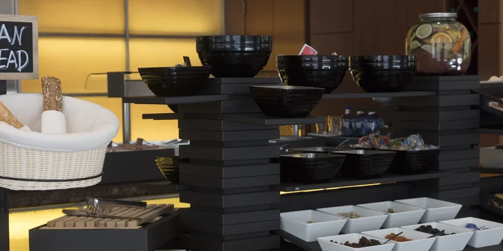 Poznejte krásy Barcelony: pobyt v hotelu se snídaní jen kousek od metra