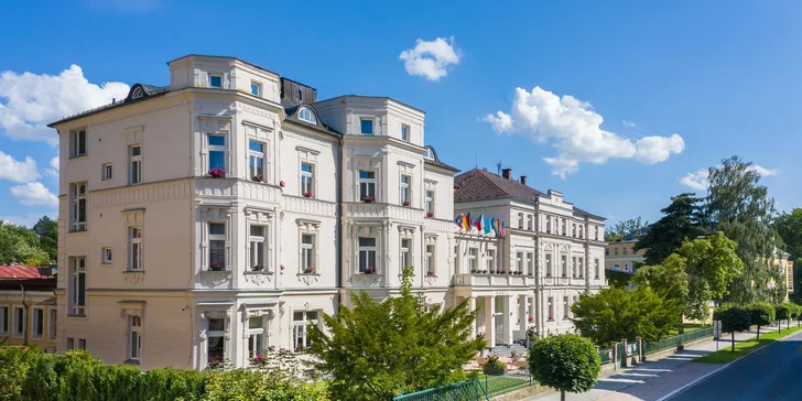 Pobyt ve Františkových Lázních: snídaně či plná penze, bazén i procedury