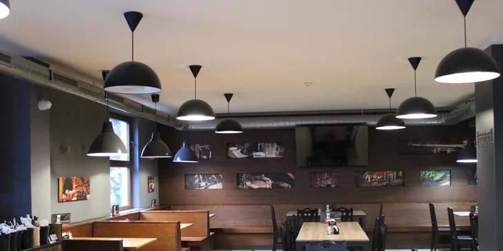 Vepřová panenka nebo masové prkno s pivem pro 2 osoby: krkovička, kuřecí i svíčková