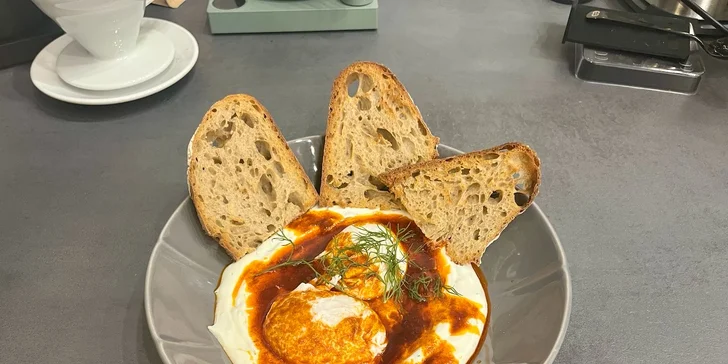 Otevřené vouchery v hodnotě 200-600 Kč na dobroty i nápoje z Le Bistro