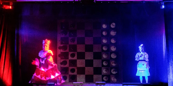 Vstupenka na divadelní představení Alenka v říši divů v černém divadle