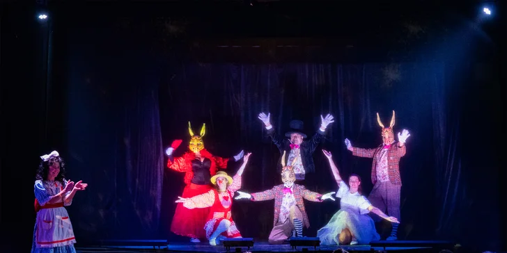 Vstupenka na divadelní představení Alenka v říši divů v černém divadle