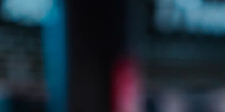 Burger menu: 100% hovězí z českého chovu, americká BBQ omáčka, hranolky i nápoj, 2 pobočky