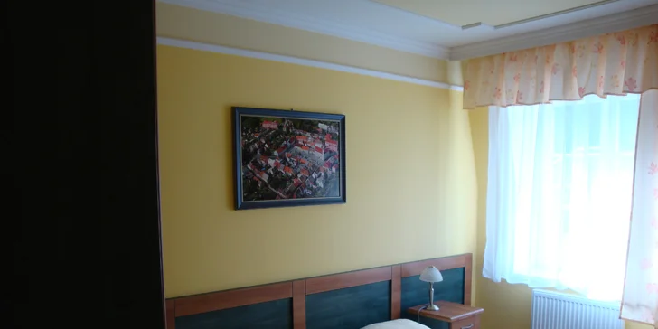 Lázeňský pobyt v Klášterci nad Ohří: snídaně či polopenze, vstup do bazénu s vířivkou a solné jeskyně