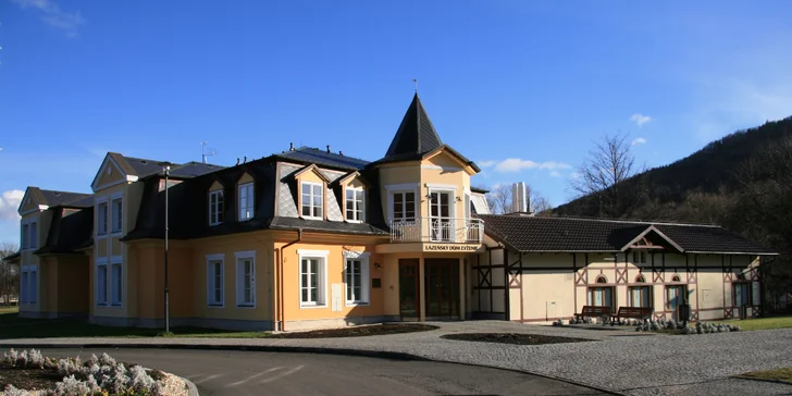 Lázeňský pobyt v Klášterci nad Ohří: snídaně či polopenze, vstup do bazénu s vířivkou a solné jeskyně