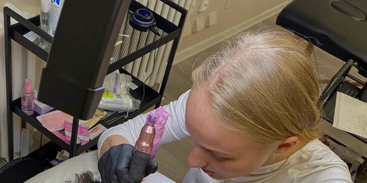 Dopřejte si péči: laminace či pudrové obočí, lash lifting i čištění pleti