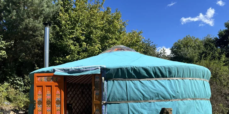 Stylová jurta nedaleko Blaníku s možností snídaně pro dva i rodinu