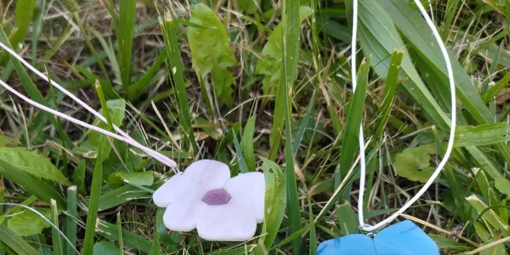 Vyrobte si vlastní brož nebo náušnice: kurz výroby skleněných šperků pro 1 osobu