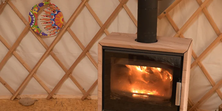 Jurta v Toulavě: areál statku uprostřed přírody a vyžití pro děti
