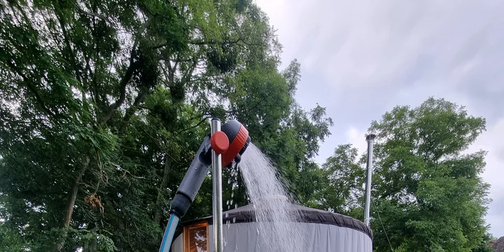 Jurta v Toulavě: areál statku uprostřed přírody a vyžití pro děti