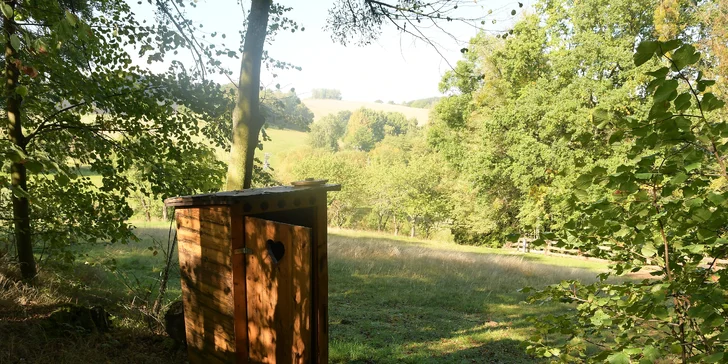 Jurta v Toulavě: areál statku uprostřed přírody a vyžití pro děti