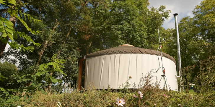 Jurta v Toulavě: areál statku uprostřed přírody a vyžití pro děti