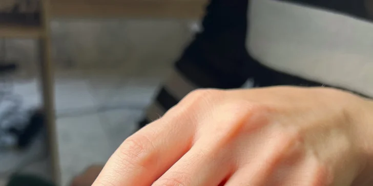 Manikúra v salonu v Libni: klasická, pánská, japonská i s gel lakem