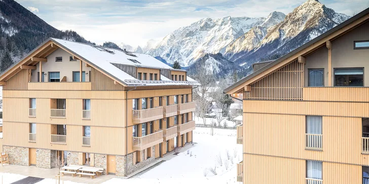 Ski opening v rakouském Hinterstoderu: ubytování bez jídla i s polopenzí, wellness, skipas a program v ceně