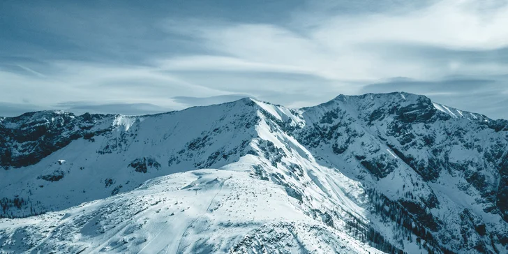Ski opening v rakouském Hinterstoderu: ubytování bez jídla i s polopenzí, wellness, skipas a program v ceně