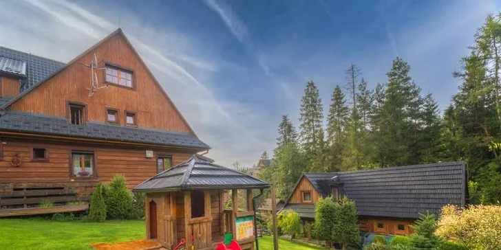 Ubytování v kouzelné chaloupce ve Ždiaru se snídaní a možností wellness