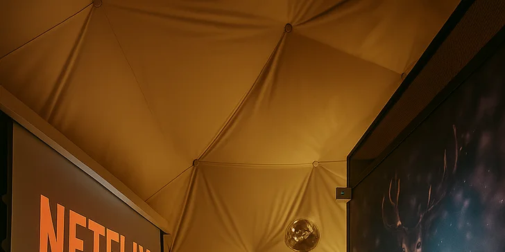 Pobyt ve Špindlerově Mlýně: moderní glampingový stan i privátní infrasauna