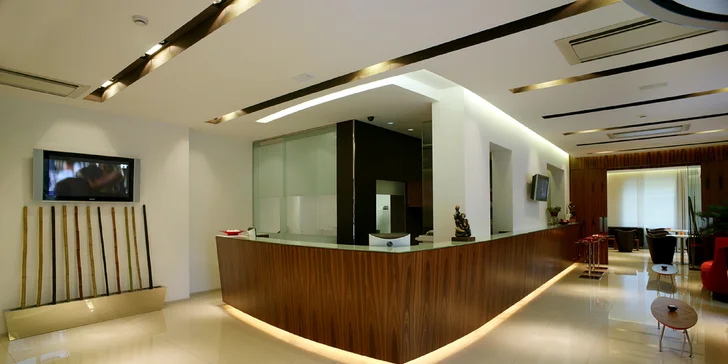 4* hotel se snídaní v historickém centru Rimini, cca 20 min. pěšky od pláže