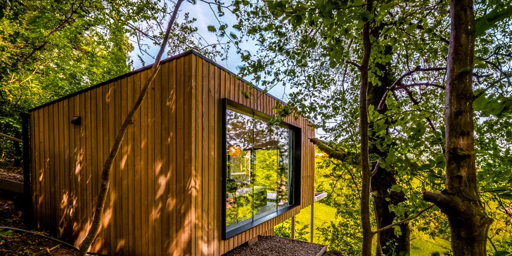 Luxusní designový domek spjatý s přírodou, varianta s boxem plným dobrot