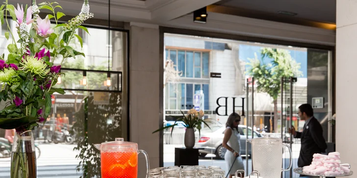 Dovolená v Barceloně: 4* hotel s bohatou snídaní a saunou, 2 km od Sagrada Família