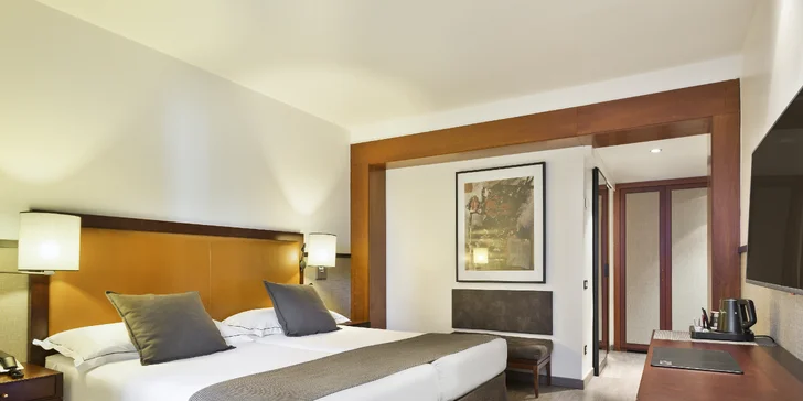 Dovolená v Barceloně: 4* hotel s bohatou snídaní a saunou, 2 km od Sagrada Família