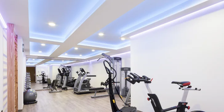 Dovolená v Barceloně: 4* hotel s bohatou snídaní a saunou, 2 km od Sagrada Família