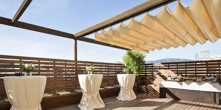 Dovolená v Barceloně: 4* hotel s bohatou snídaní a saunou, 2 km od Sagrada Família