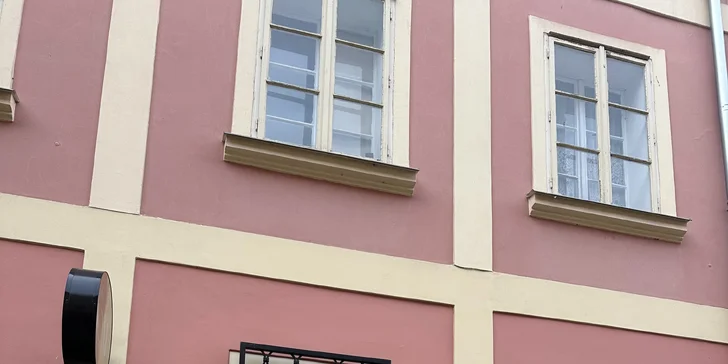 Gua Sha masáž obličeje pro dospělé i děti: varianty vč. masáže hlavy či rukou