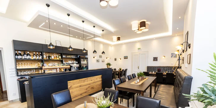 Pohodový pobyt v Českém Krasu: hotel v blízkosti Karlštejna, snídaně nebo polopenze