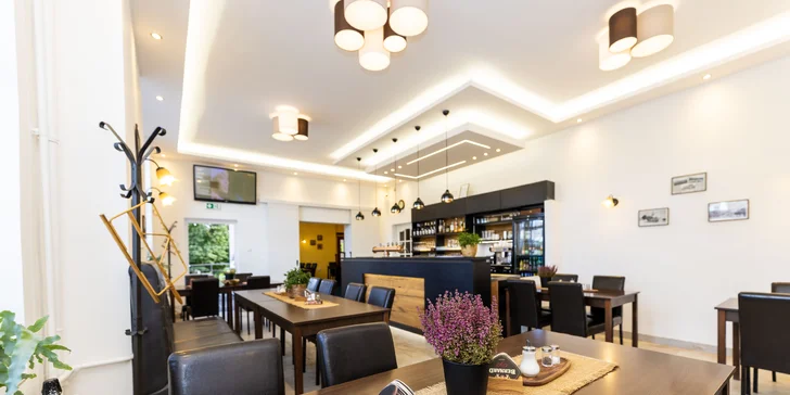 Pohodový pobyt v Českém Krasu: hotel v blízkosti Karlštejna, snídaně nebo polopenze