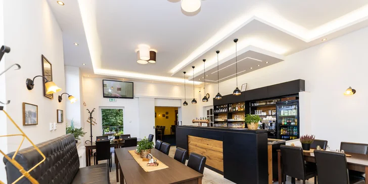 Pohodový pobyt v Českém Krasu: hotel v blízkosti Karlštejna, snídaně nebo polopenze