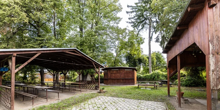 Pohodový pobyt v Českém Krasu: hotel v blízkosti Karlštejna, snídaně nebo polopenze