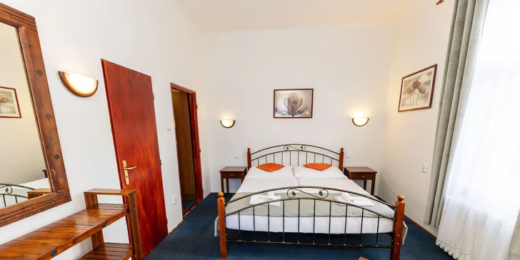 Pohodový pobyt v Českém Krasu: hotel v blízkosti Karlštejna, snídaně nebo polopenze