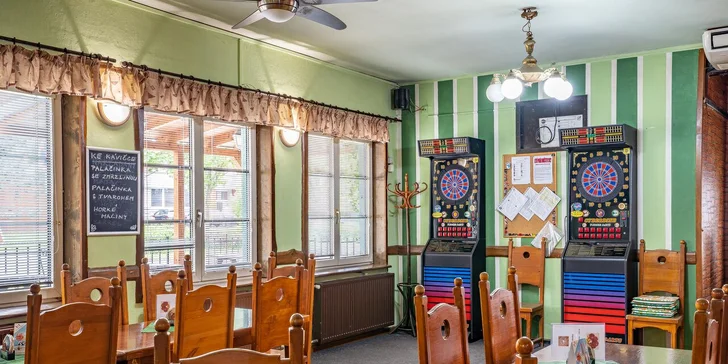 Kilový XXL bramburger s kuřecím a vepřovým masem pro 2–4 osoby