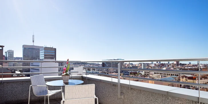 Poznejte krásy Barcelony: pobyt v hotelu se snídaní jen kousek od metra