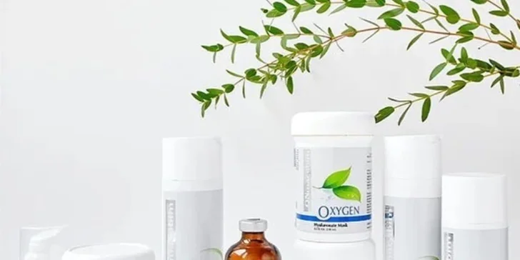 Kosmetické ošetření pleti kyselinou hyaluronovou a ultrazvukovou špachtlí i masáž dekoltu a obličeje