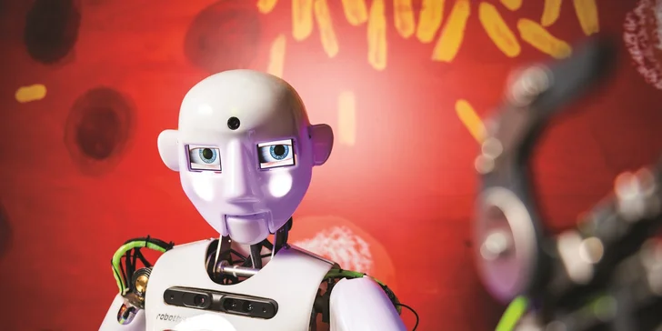 2-4 vstupenky do iQLANDIE pro děti i dospělé a desková hra k tomu