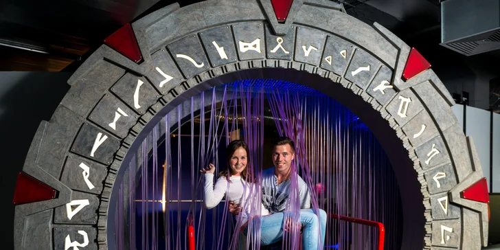 2-4 vstupenky do iQLANDIE pro děti i dospělé a desková hra k tomu