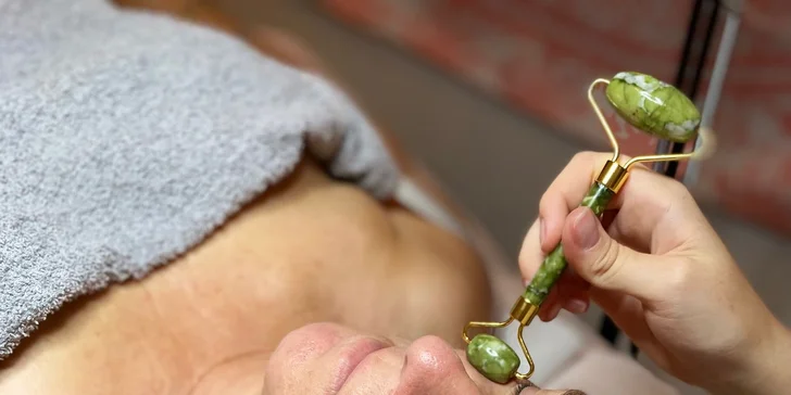 Rozmazlete sebe i svou pleť: hydratační či anti-age ošetření, lifting řas nebo laminace obočí