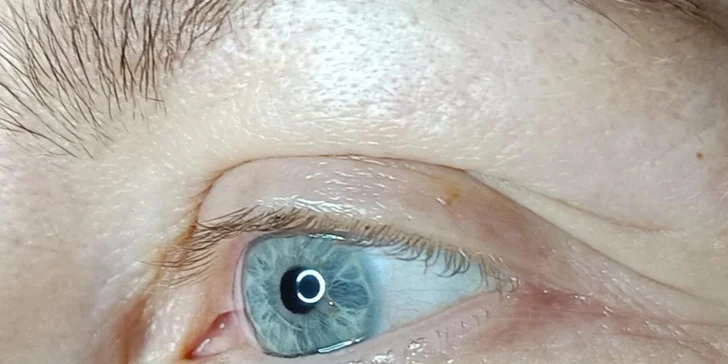 Rozmazlete sebe i svou pleť: hydratační či anti-age ošetření, lifting řas nebo laminace obočí