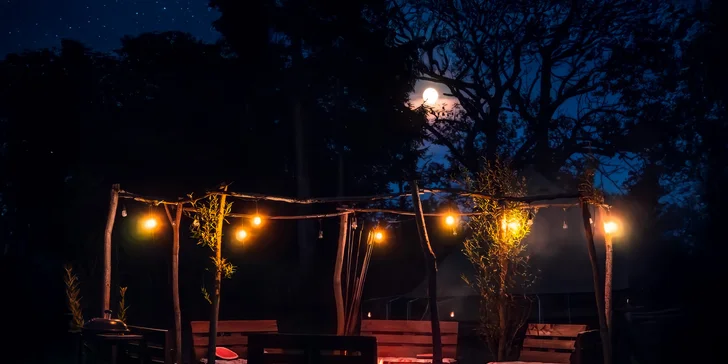 Glamping v polských Krkonoších: stanové městečko nedaleko Jelení Hory, výlety do přírody