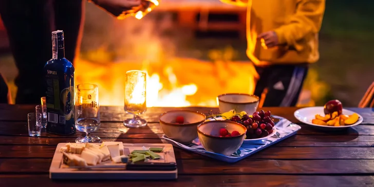 Glamping v polských Krkonoších: stanové městečko nedaleko Jelení Hory, výlety do přírody